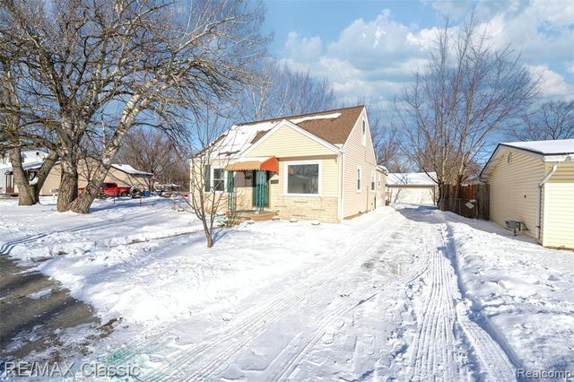 13849 Leonard Avenue, Warren, MI 48089
