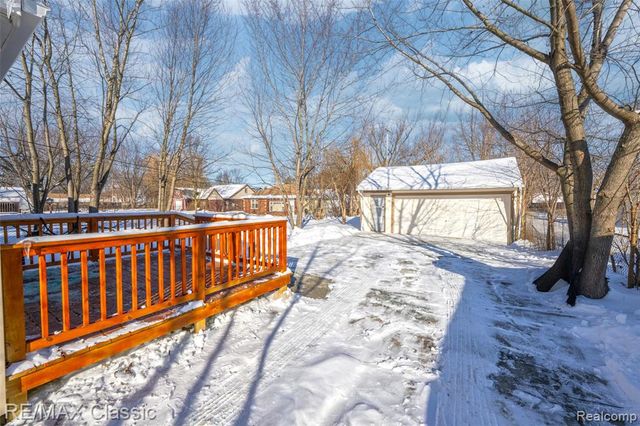 13849 Leonard Avenue, Warren, MI 48089