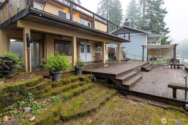 2980 E Mason Lake Drive E, Grapeview, WA 98546