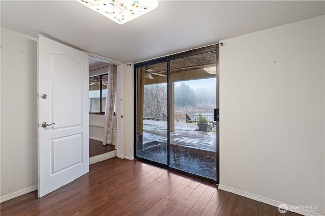 2980 E Mason Lake Drive E, Grapeview, WA 98546