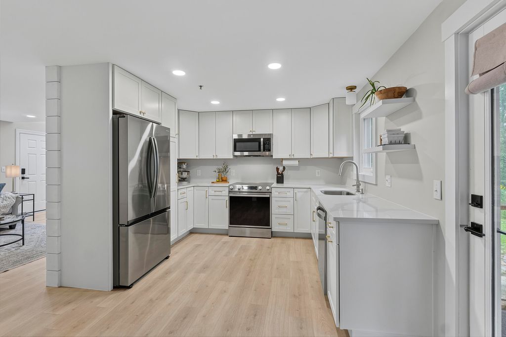 73 Willow Grove Road 73, Brunswick, ME 04011 — photo 4