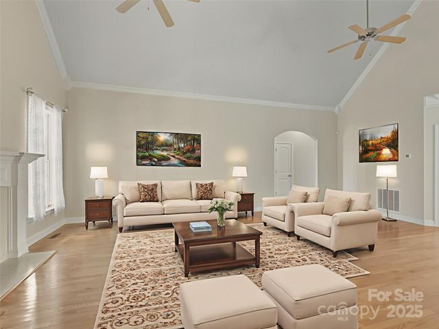 724 King Fredrick Lane SW, Concord, NC 28027