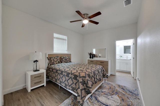 3706 WIGGINS LEAF STREET, Tampa, FL 33619