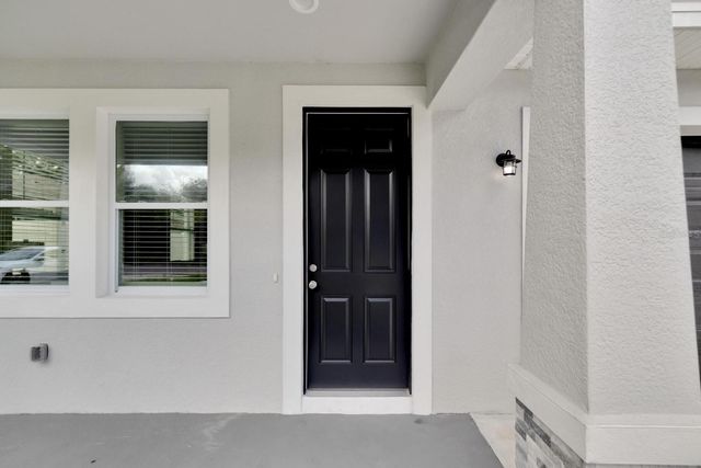 3706 WIGGINS LEAF STREET, Tampa, FL 33619