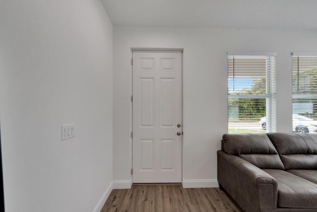 3706 WIGGINS LEAF STREET, Tampa, FL 33619