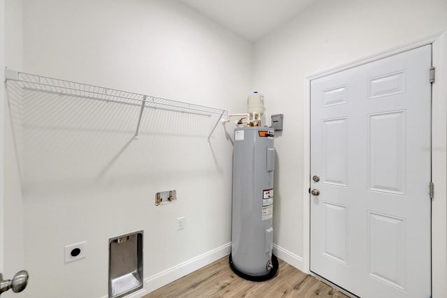 3706 WIGGINS LEAF STREET, Tampa, FL 33619