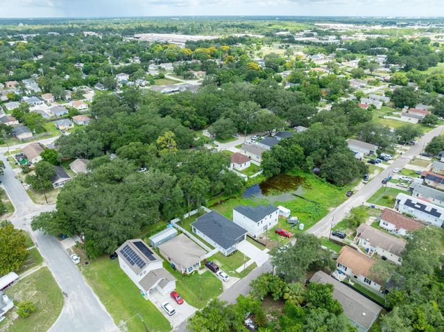 3706 WIGGINS LEAF STREET, Tampa, FL 33619