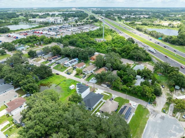 3706 WIGGINS LEAF STREET, Tampa, FL 33619