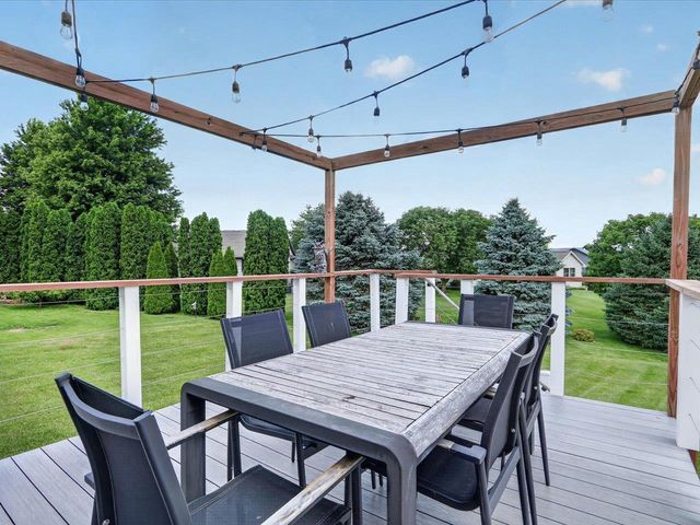 541 Rimrock Road, Janesville, WI 53548