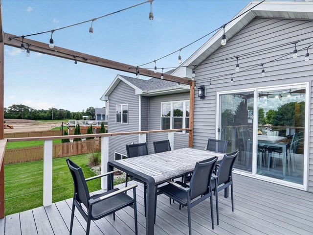541 Rimrock Road, Janesville, WI 53548