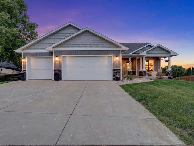 541 Rimrock Road, Janesville, WI 53548
