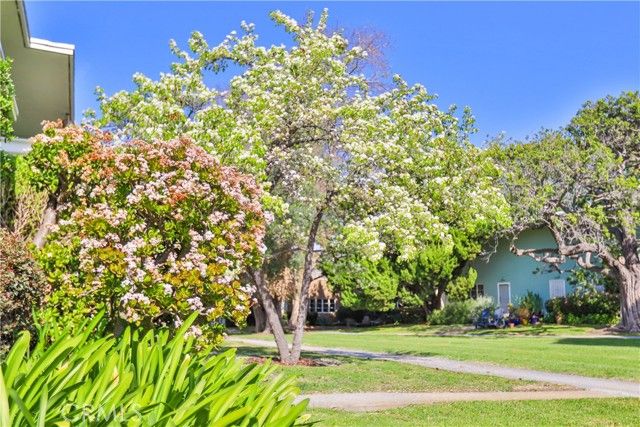 5389 Village, Los Angeles, CA 90016