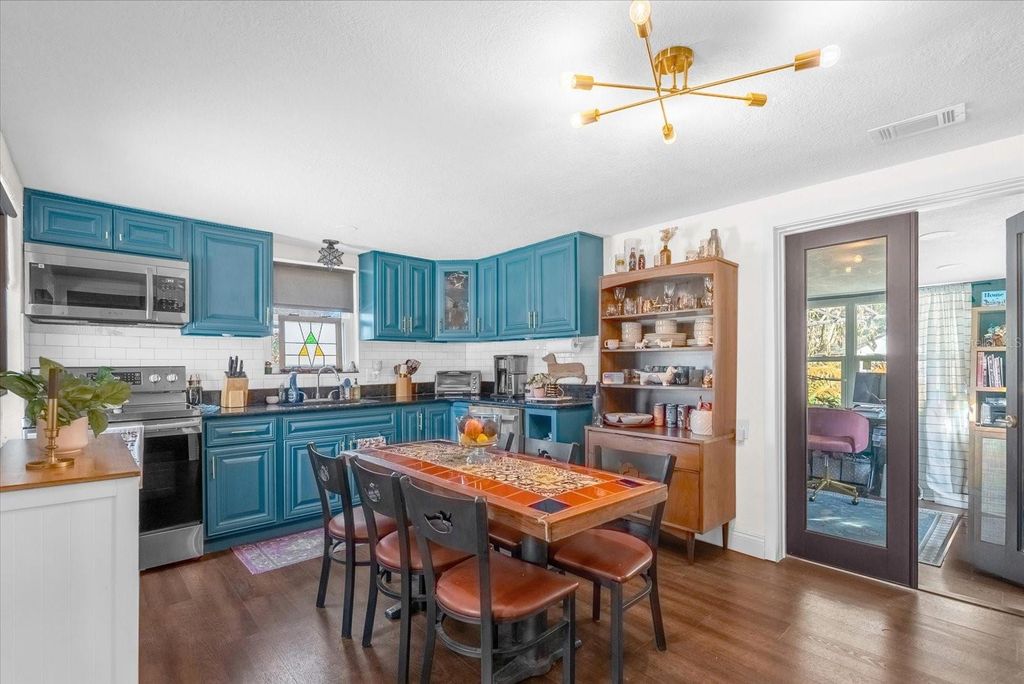 Image 7 of property listing at 1719 CROCKER AVENUE, Orlando, FL 32806