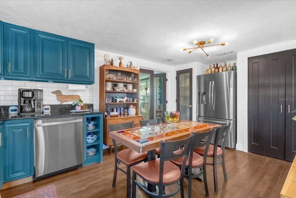 Image 9 of property listing at 1719 CROCKER AVENUE, Orlando, FL 32806