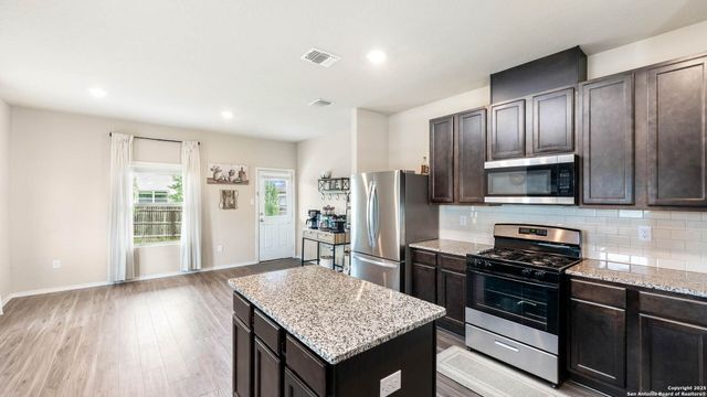 186 Porcupine, San Antonio, TX 78253