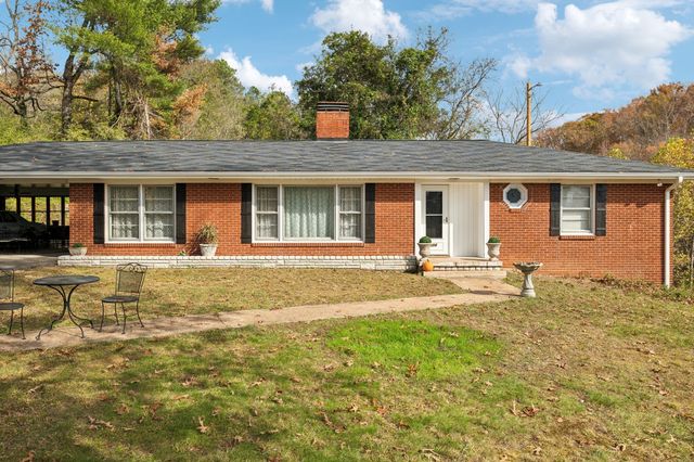404 Van Hook Dr, Ashland City, TN 37015