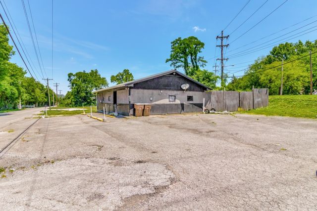 2700 Tucker Rd, Nashville, TN 37218