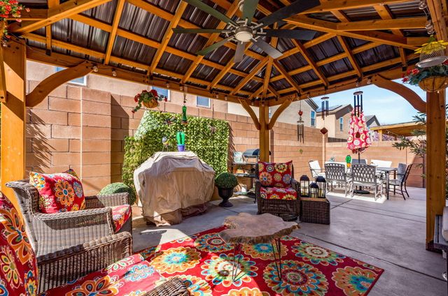 1027 Cassandra Street SW, Albuquerque, NM 87121