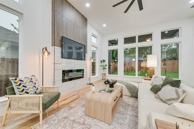 3530 Gibsondell Avenue, Dallas, TX 75211