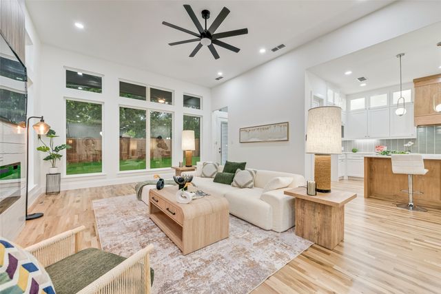 3530 Gibsondell Avenue, Dallas, TX 75211