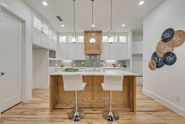 3530 Gibsondell Avenue, Dallas, TX 75211