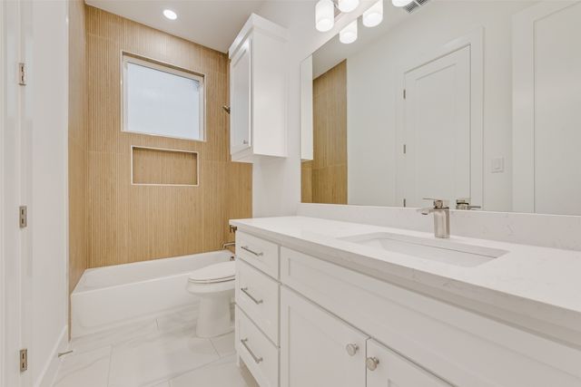 3530 Gibsondell Avenue, Dallas, TX 75211