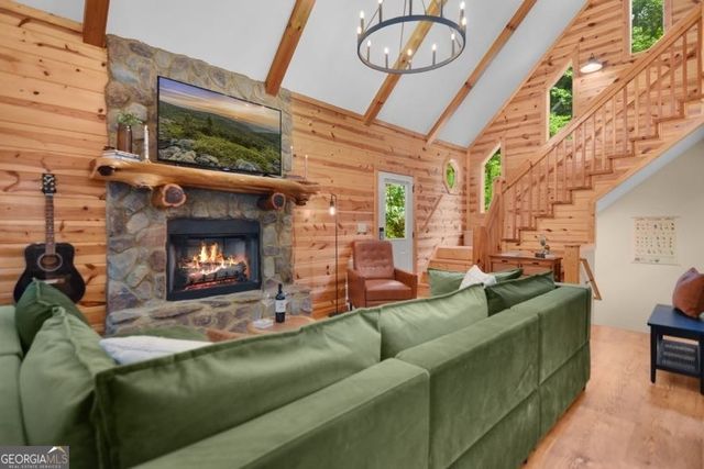 166 Riparian Way, Ellijay, GA 30540