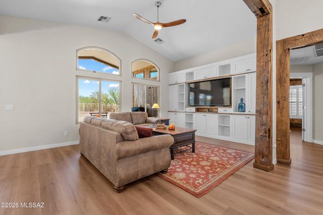 17054 S Golden Sunrise Place, Corona De Tucson, AZ 85641
