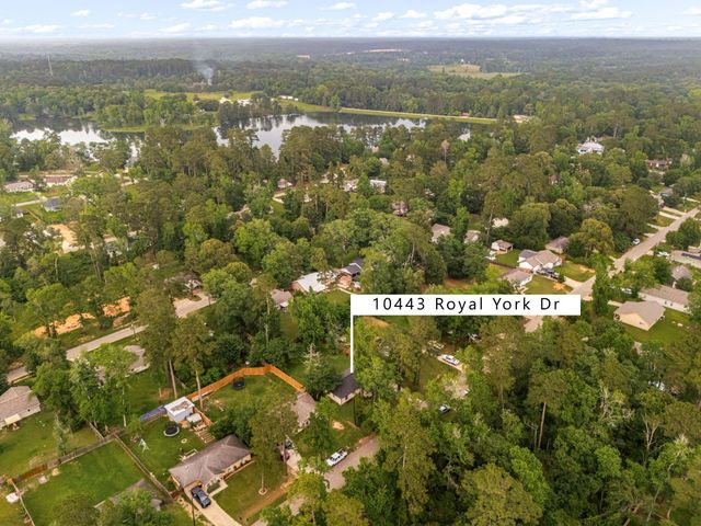 10443 Royal York Drive, Conroe, TX 77303