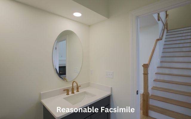 70 Lantern Drive, Sandown, NH 03873