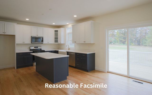 70 Lantern Drive, Sandown, NH 03873