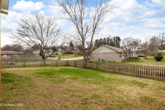 1739 Northfield Drive, Maryville, TN 37804