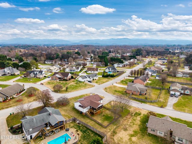 1739 Northfield Drive, Maryville, TN 37804