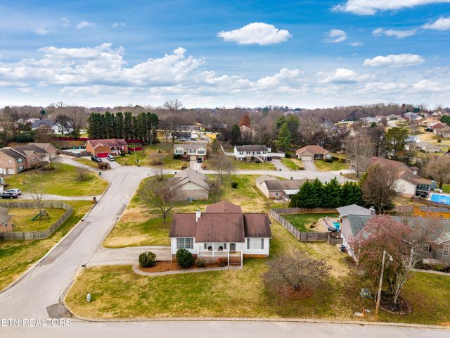 1739 Northfield Drive, Maryville, TN 37804