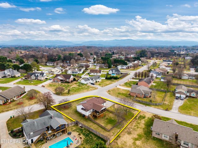 1739 Northfield Drive, Maryville, TN 37804