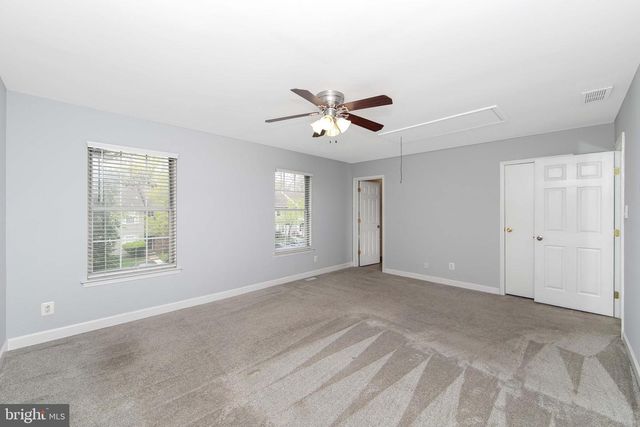 306 FOUNTAIN HALL CT, Mount Laurel, NJ 08054