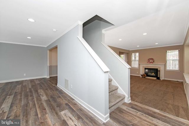 306 FOUNTAIN HALL CT, Mount Laurel, NJ 08054