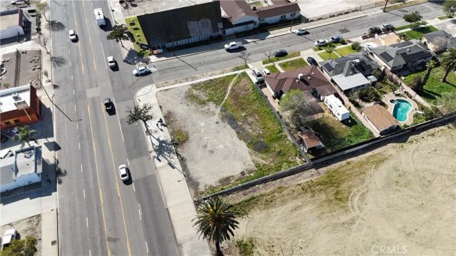 9098 Sierra, Fontana, CA 92335