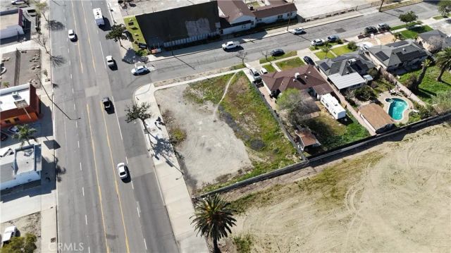 9098 Sierra, Fontana, CA 92335