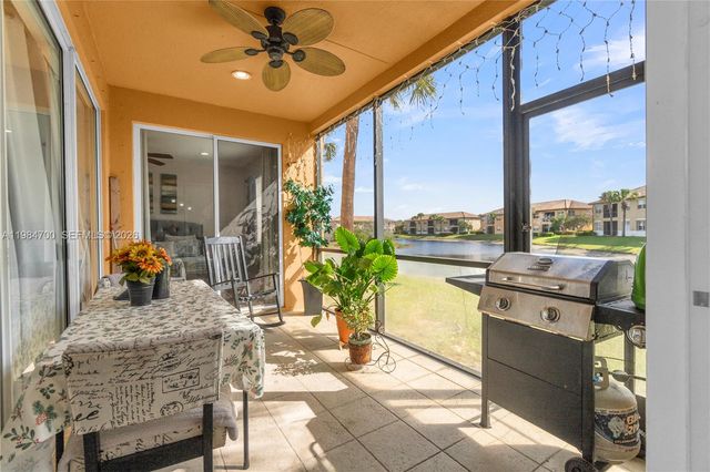 8200 NW 128th Ln 40B, Parkland, FL 33076