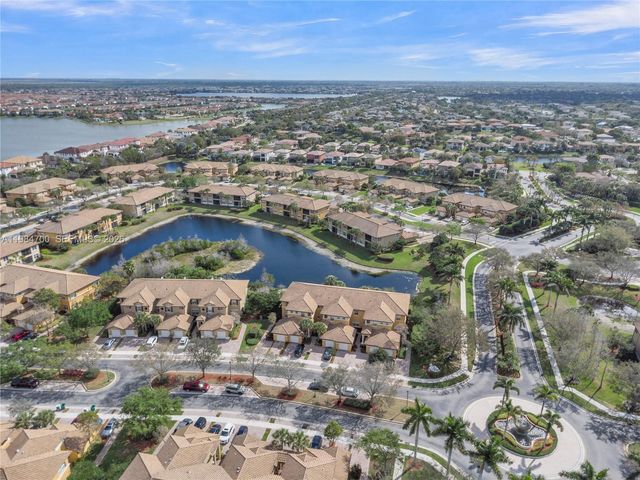 8200 NW 128th Ln 40B, Parkland, FL 33076