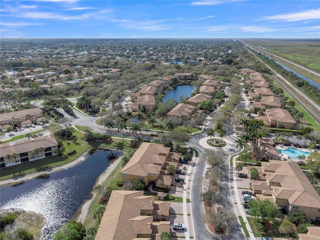 8200 NW 128th Ln 40B, Parkland, FL 33076