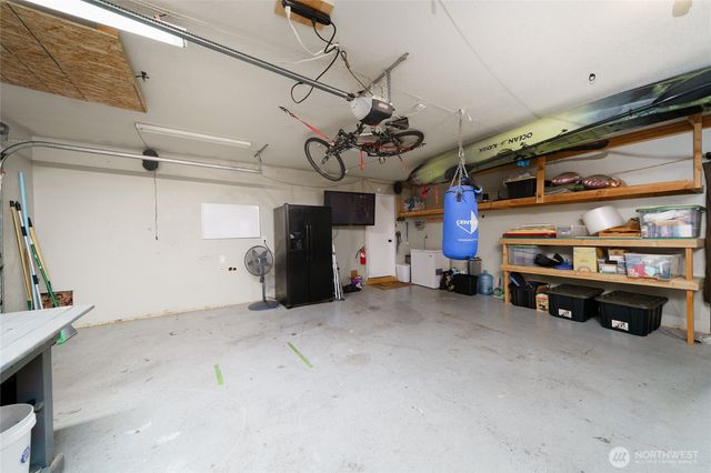 1225 SW Barrington Drive, Oak Harbor, WA 98277