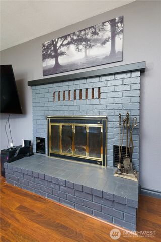 1225 SW Barrington Drive, Oak Harbor, WA 98277