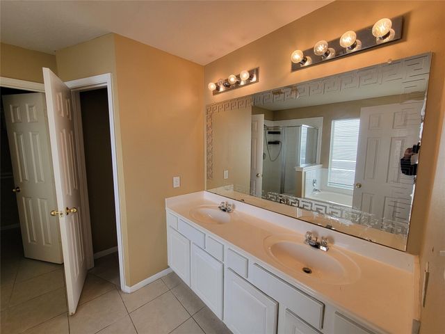 3934 Camelia Glen Lane, Fresno, TX 77545