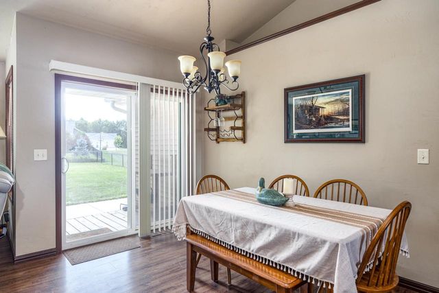1158 BLACK OAK COURT, Hortonville, WI 54944