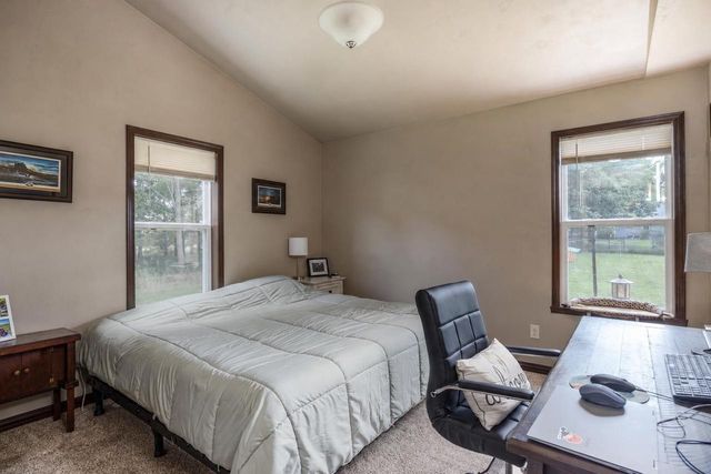 1158 BLACK OAK COURT, Hortonville, WI 54944