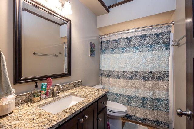 1158 BLACK OAK COURT, Hortonville, WI 54944