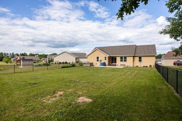 1158 BLACK OAK COURT, Hortonville, WI 54944