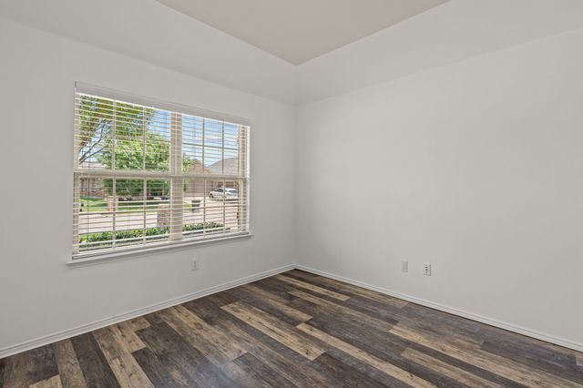 4716 Meadow Green Trail, Fort Worth, TX 76244